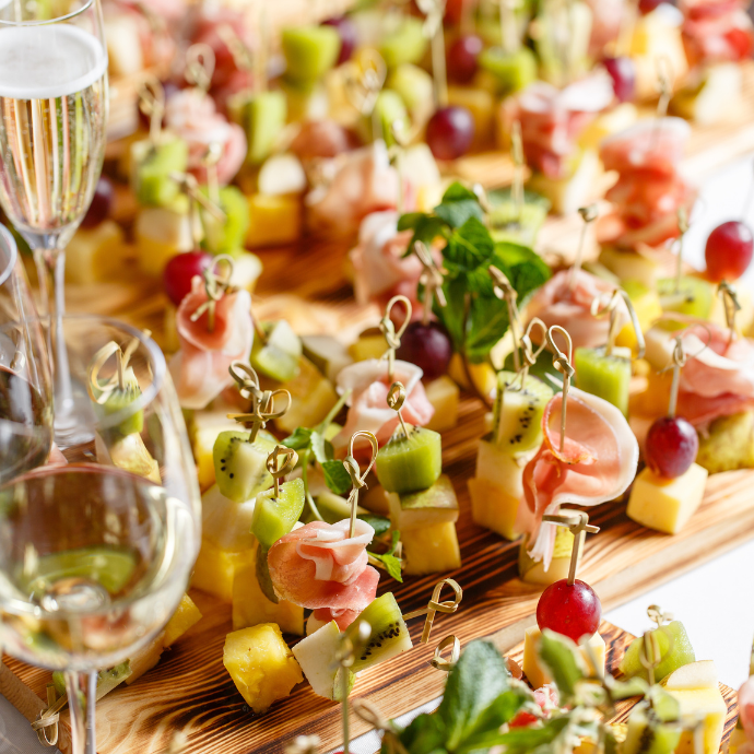 Complimentary Fizz & Canapés